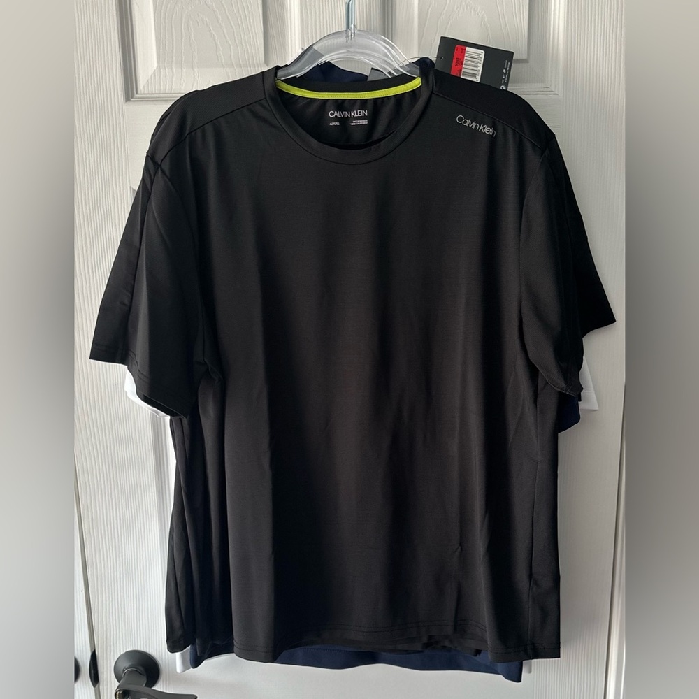 Men’s XL Performance Calvin Klein Shirt